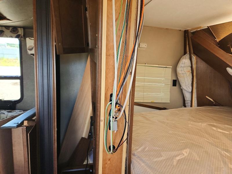 2017 Keystone 2017 Dutchman Hideout Camper