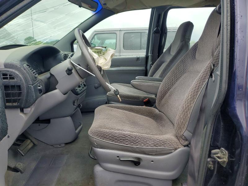 1999 Plymouth Voyager