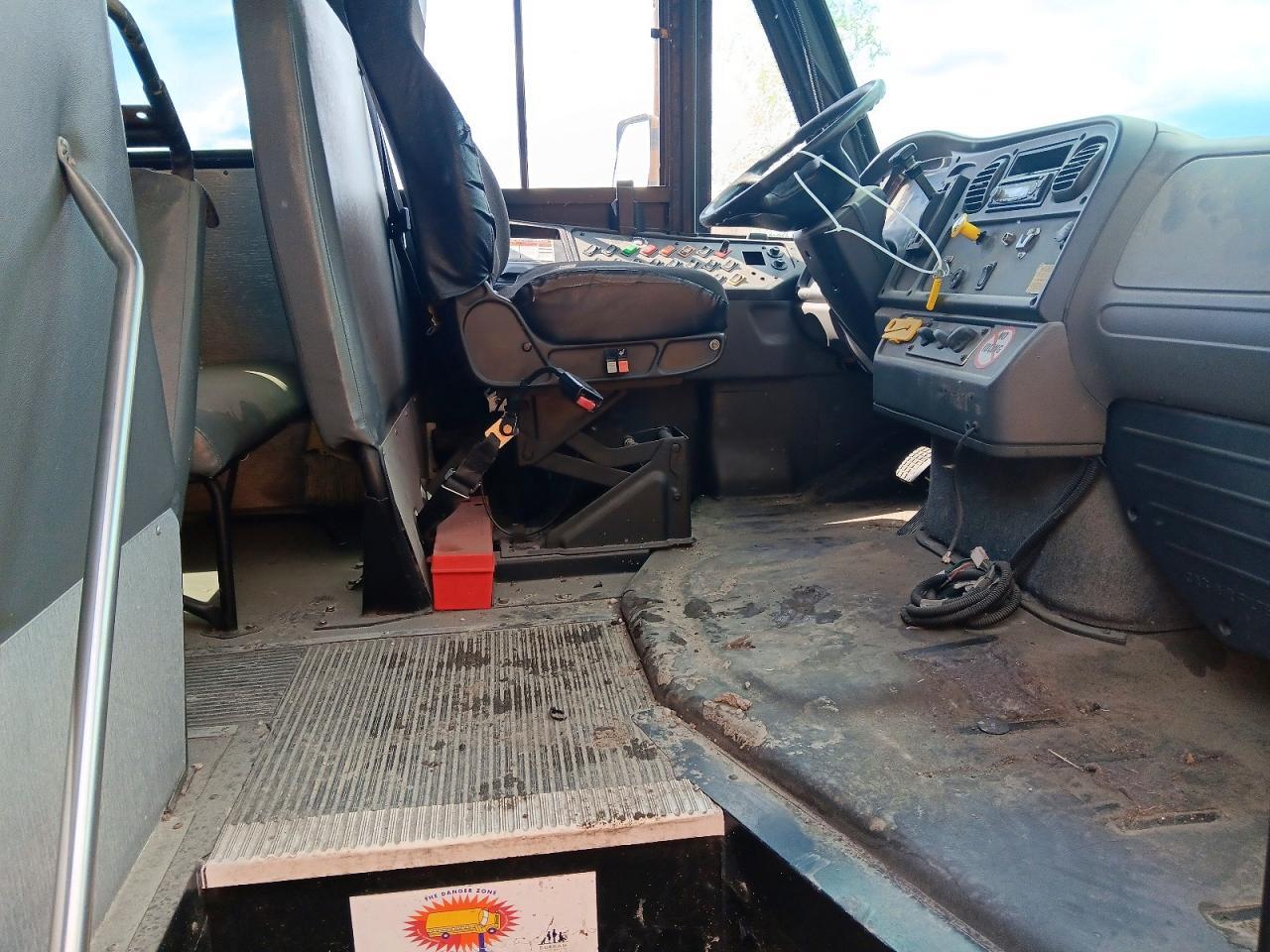 2010 Thomabuses 2010 Thomas SAF-T-LINER C2-School Bus