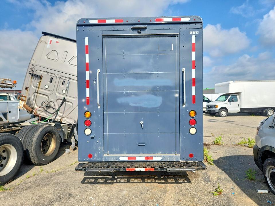 2020 Freightliner Chassis M Line WALK-IN Van
