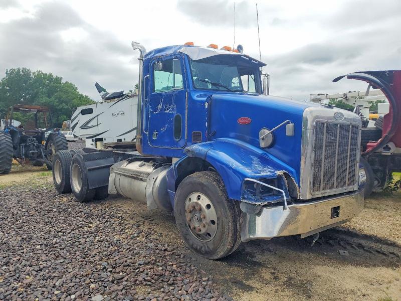1996 Peterbilt 385 Semi Truck