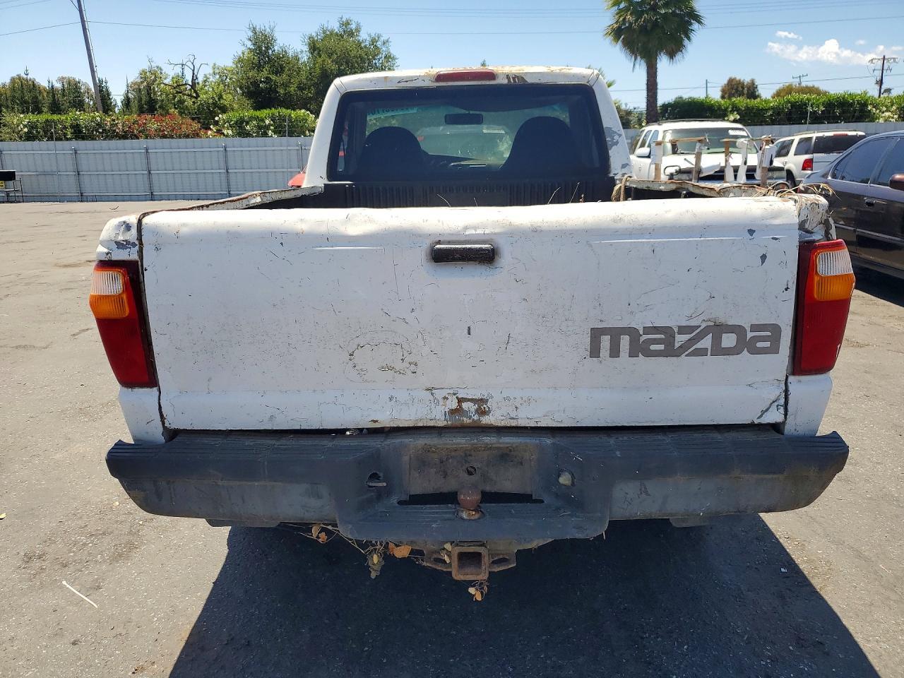 2002 Mazda B2300