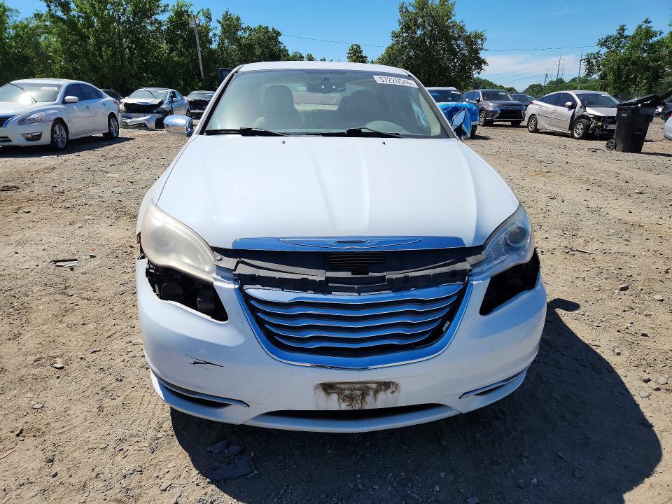 2013 Chrysler 200 Limited