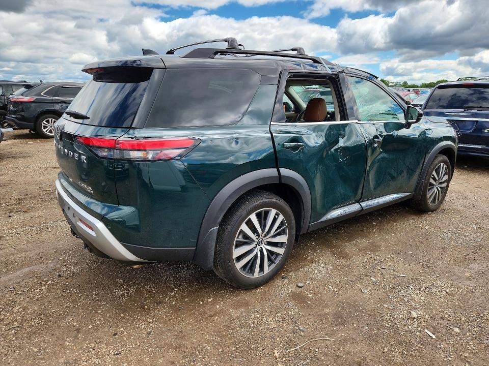 2022 Nissan Pathfinder Platinum