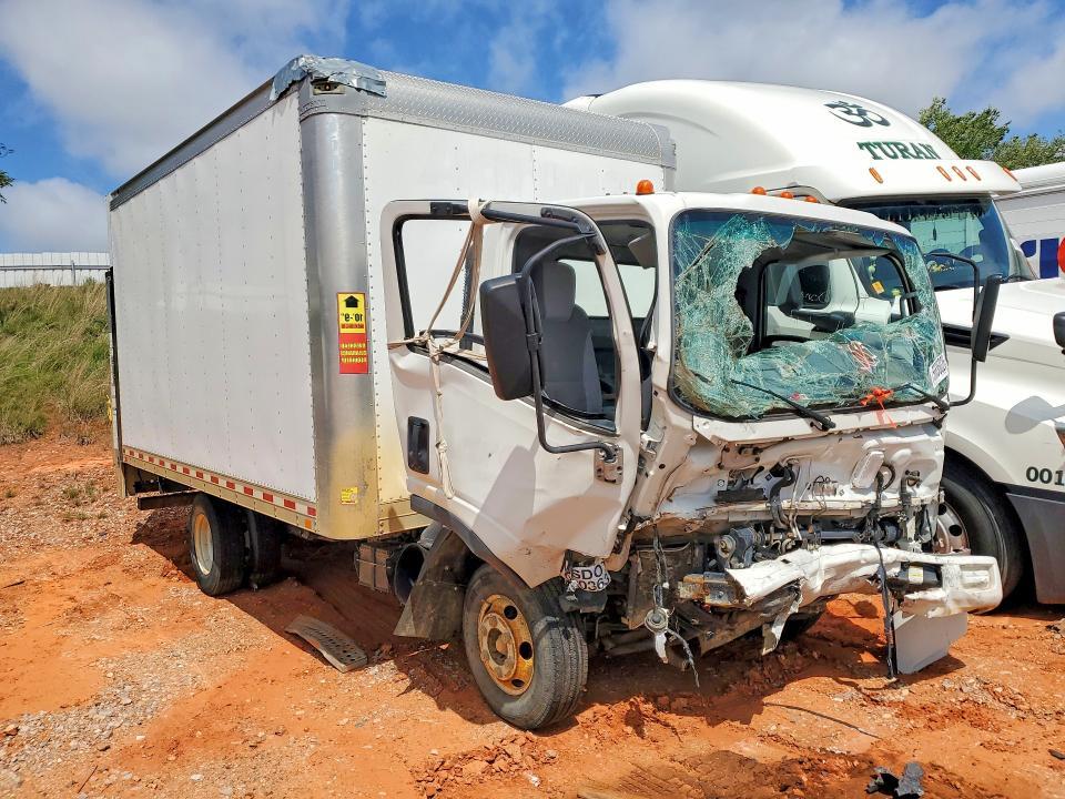 2020 Isuzu Npr box Truck