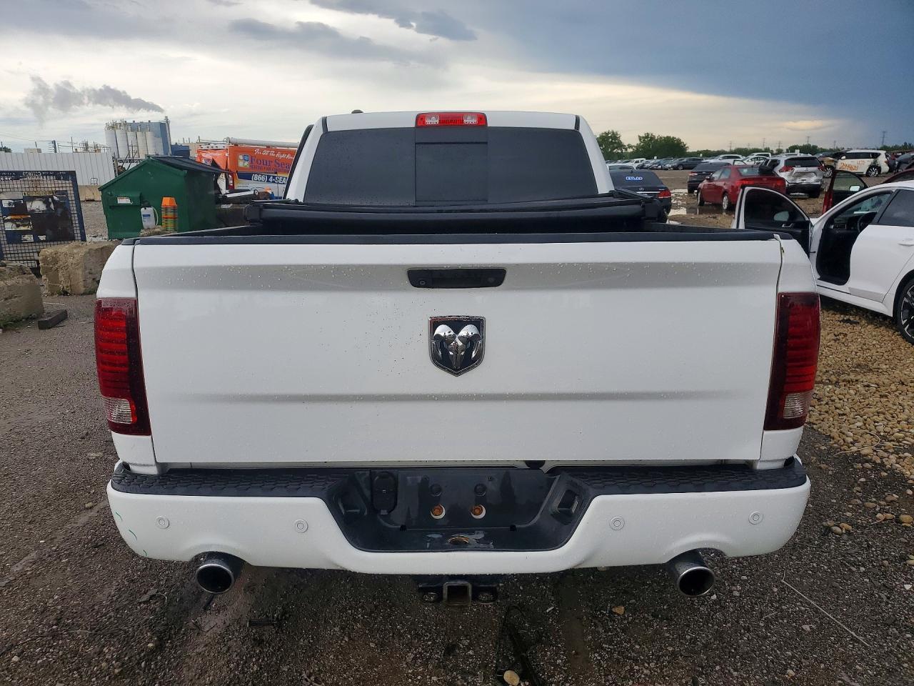 2016 Dodge RAM 1500 Sport