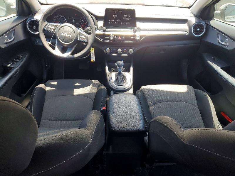 2022 KIA Forte lxs