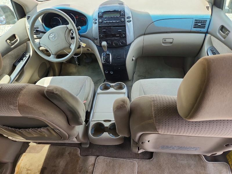 2008 Toyota Sienna le 7-passenger