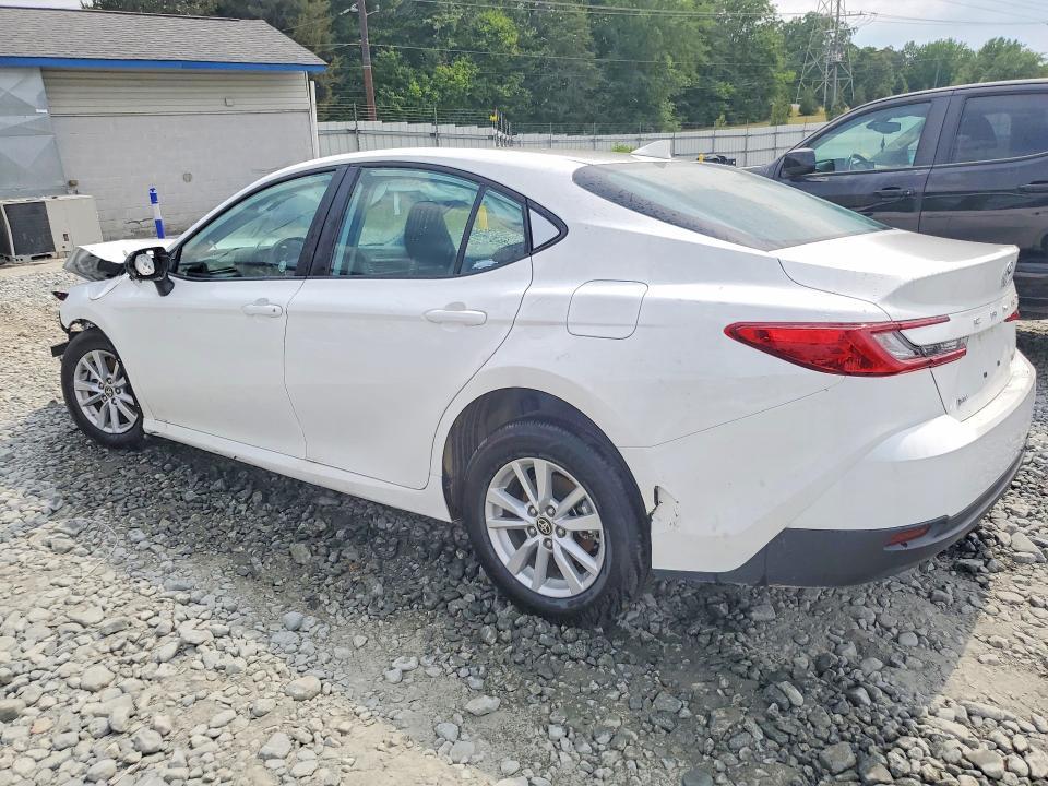 2026 Toyota Camry le
