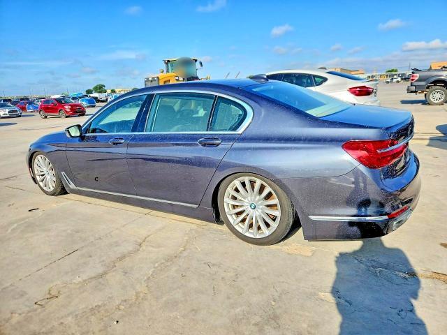 2016 BMW 740 i