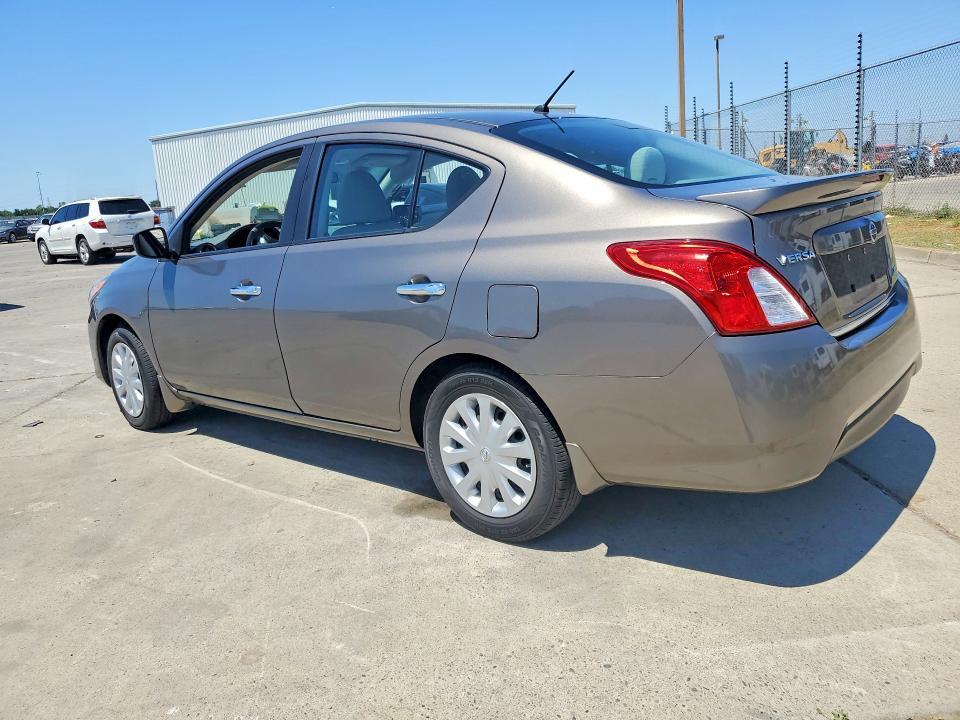2015 Nissan Versa 1.6 sv