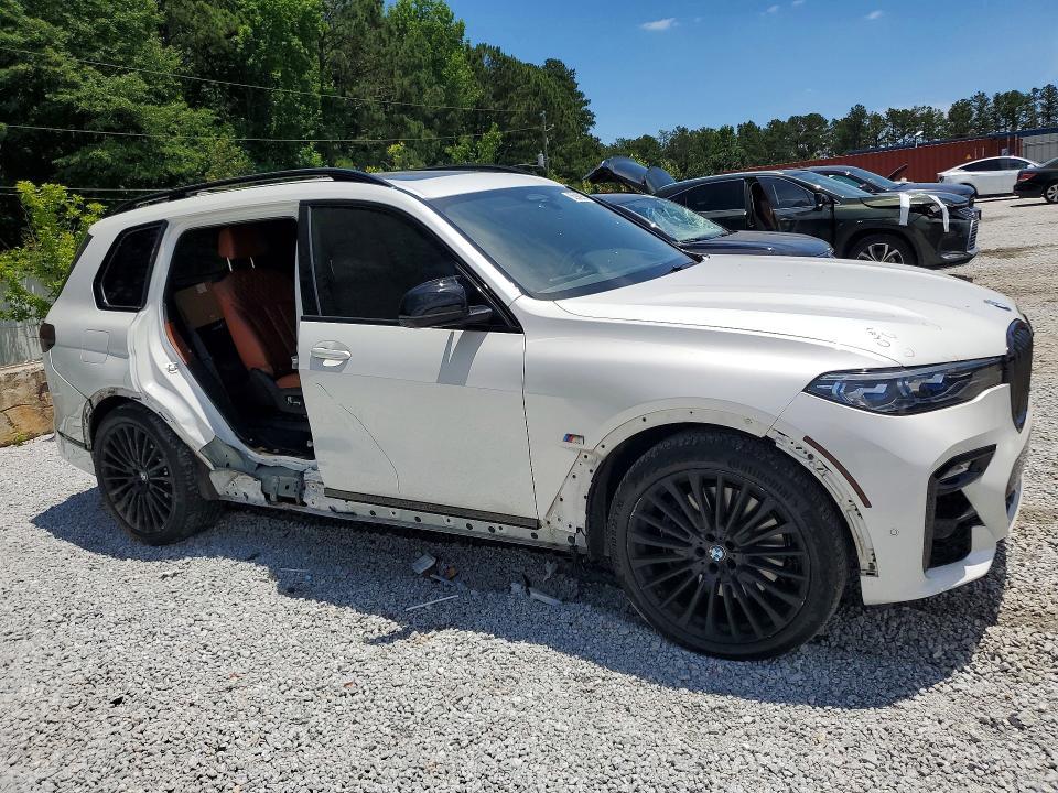 2021 BMW X7 M50i
