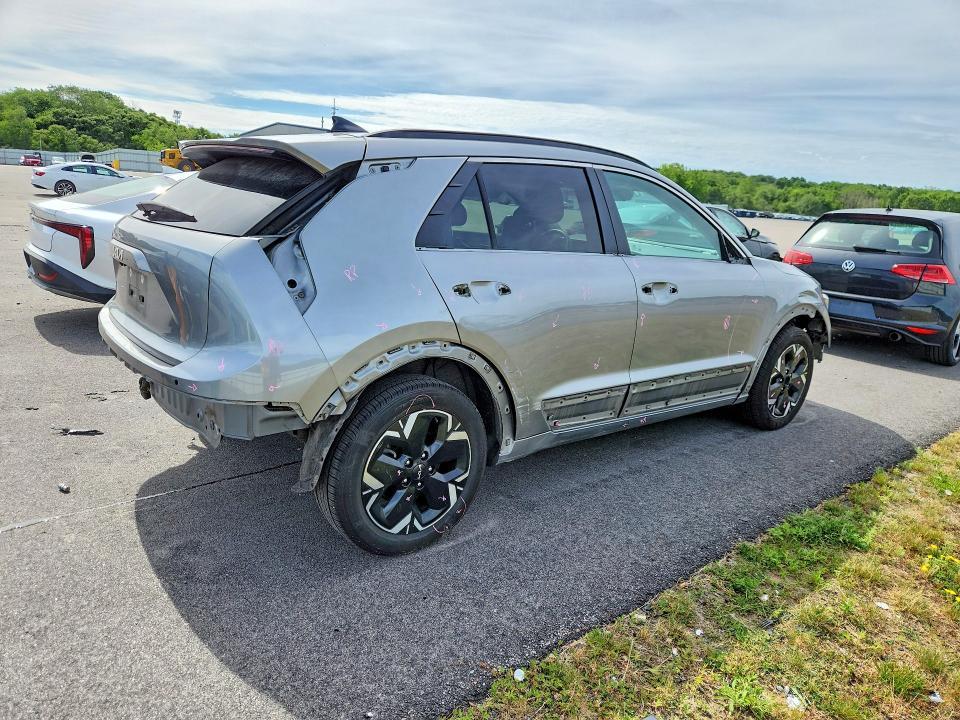 2023 KIA Niro Wind