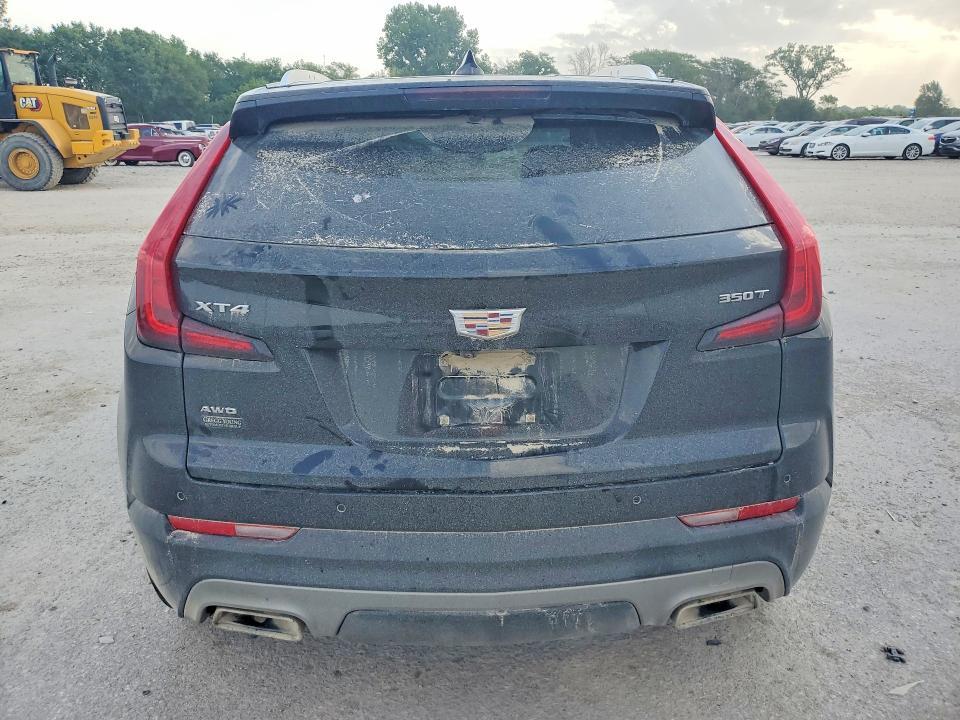 2023 Cadillac XT4 Premium Luxury