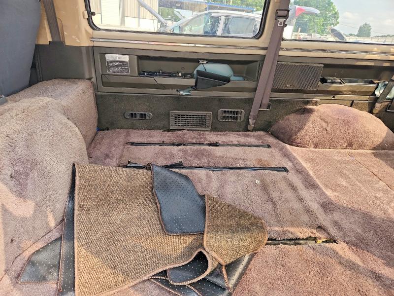 1993 Mitsubishi Delica