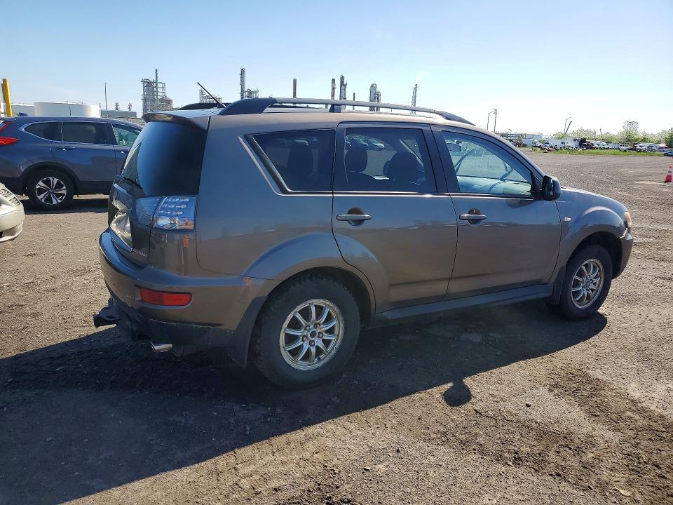 2013 Mitsubishi Outlander es