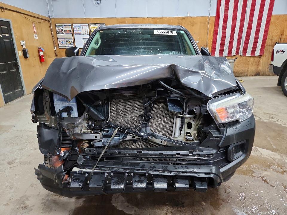 2016 Toyota Tacoma SR