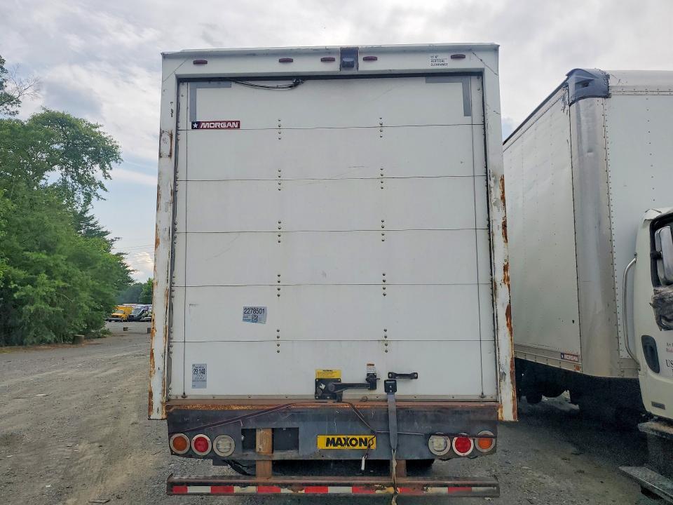 2016 Isuzu NPR HD