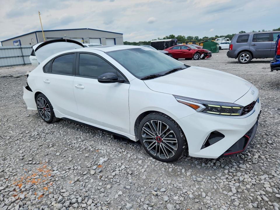 2023 KIA Forte gt