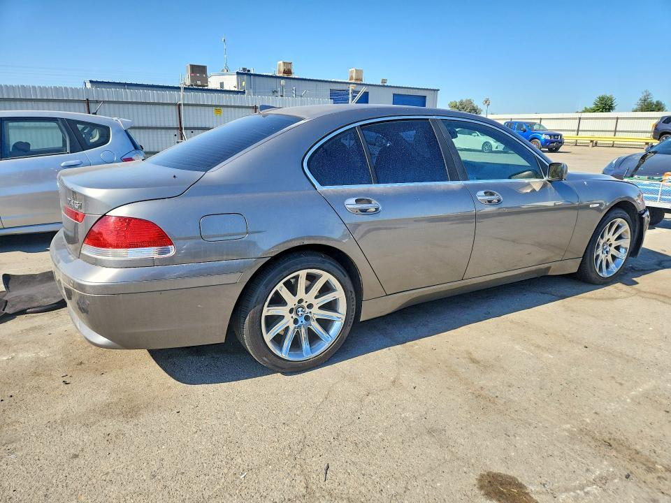 2003 BMW 745 i