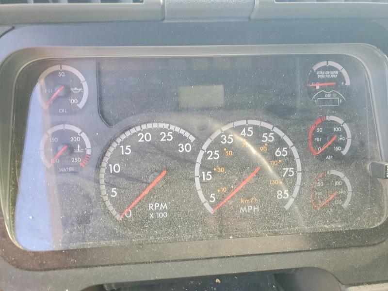 2014 Freightliner Cascadia 125