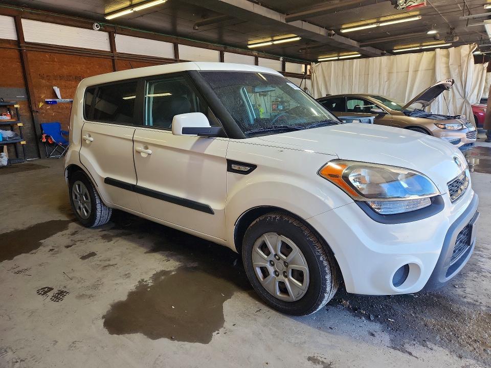 2013 KIA Soul Base