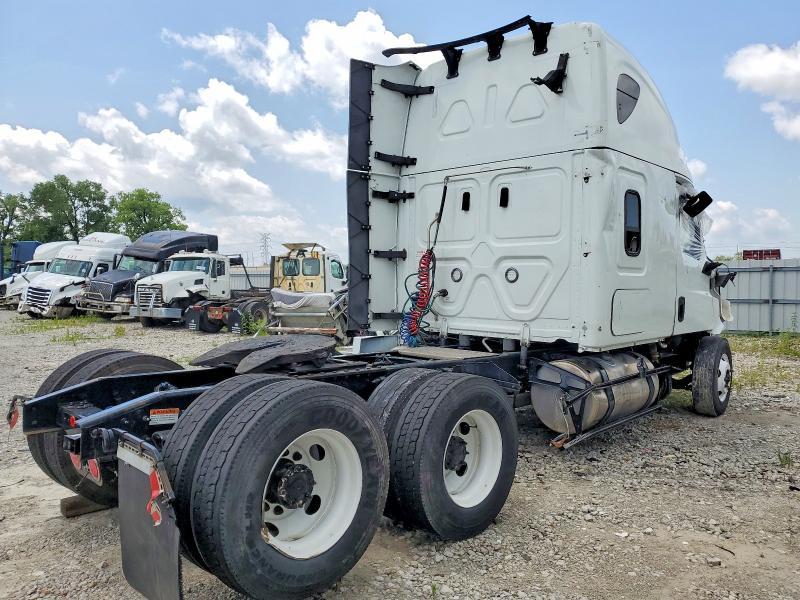 2025 Freightliner Cascadia 126