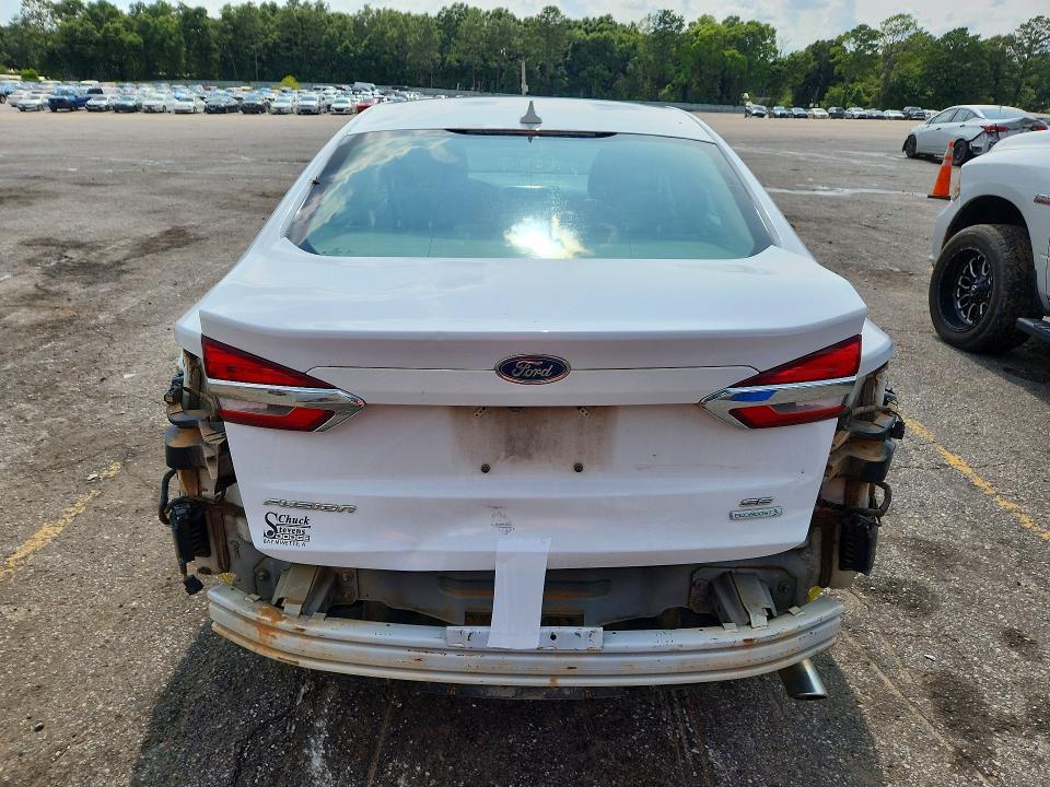 2019 Ford Fusion se