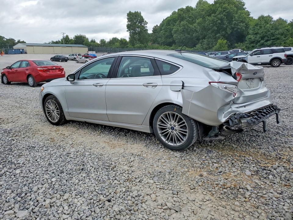 2016 Ford Fusion se