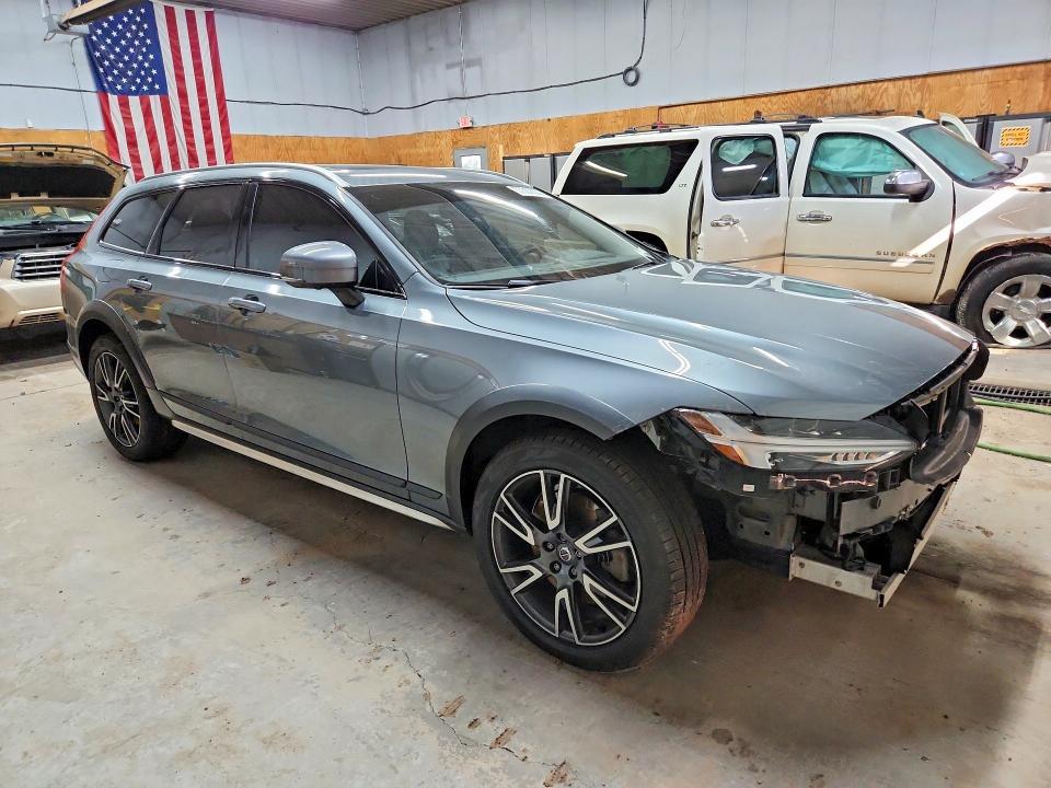 2017 Volvo V90 Cross Country T6 Inscription