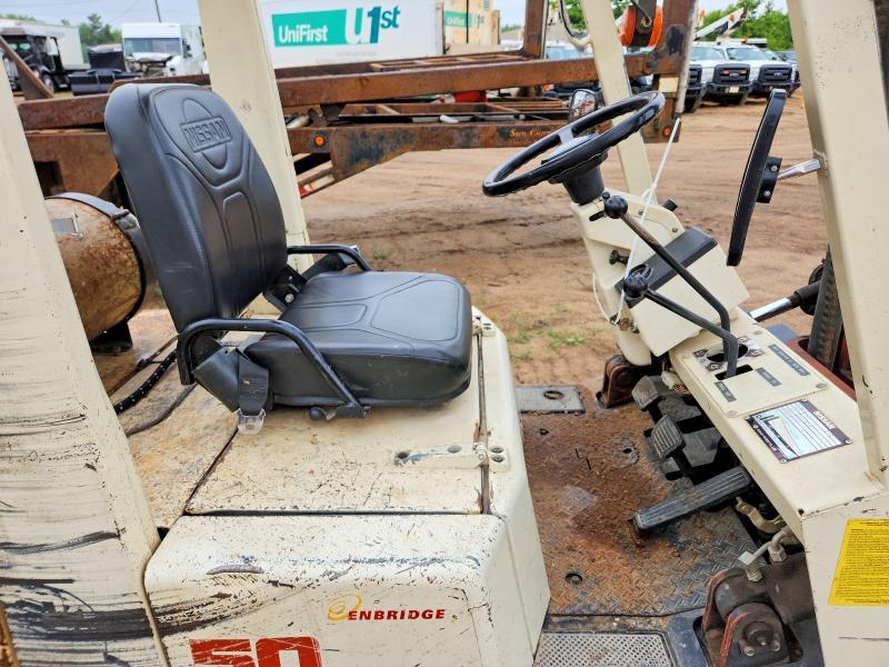 1990 Nissan PH02A25V Forklift