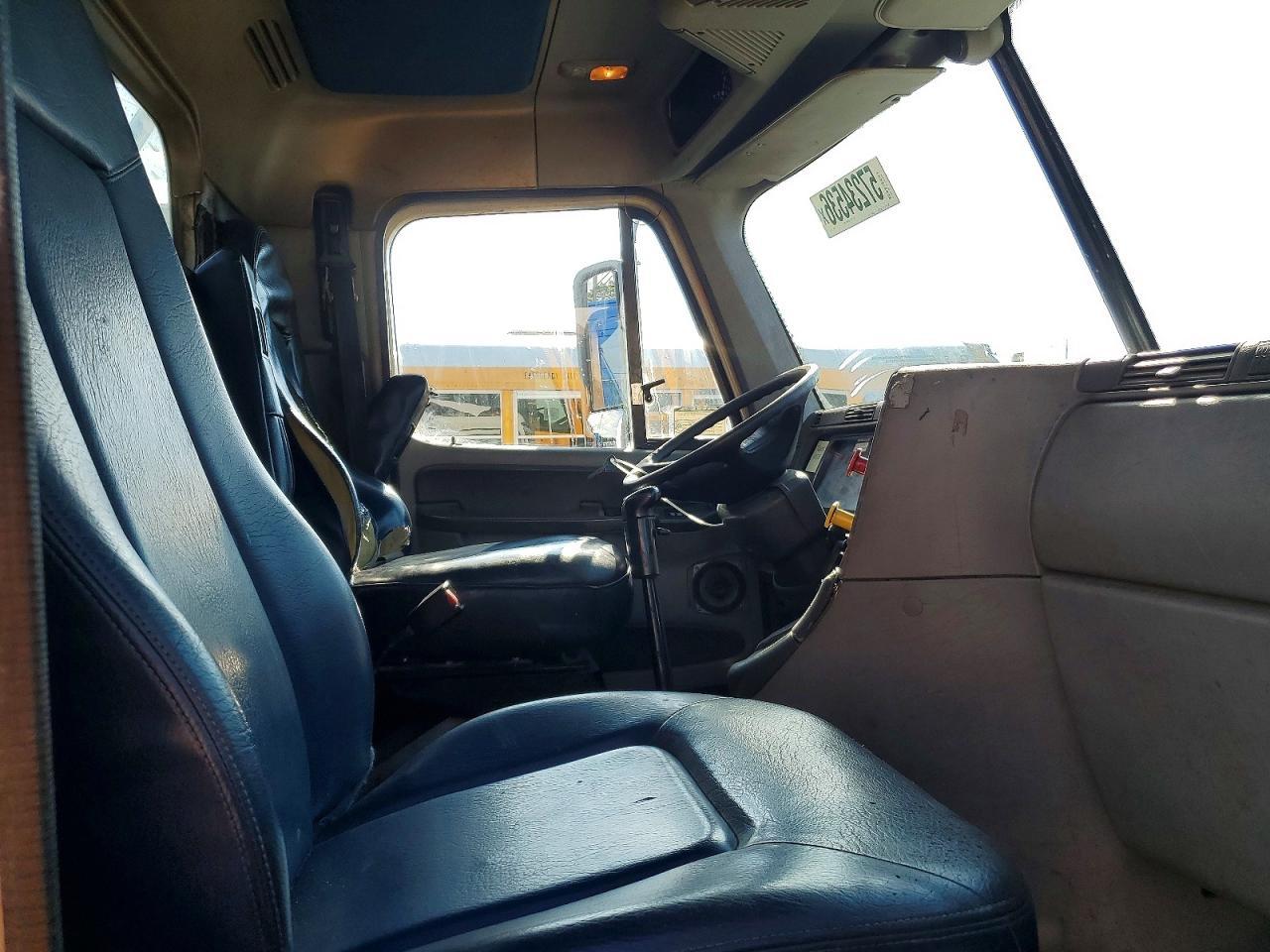 2007 Freightliner Conventional