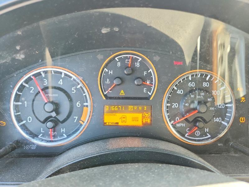 2012 Nissan Titan SV