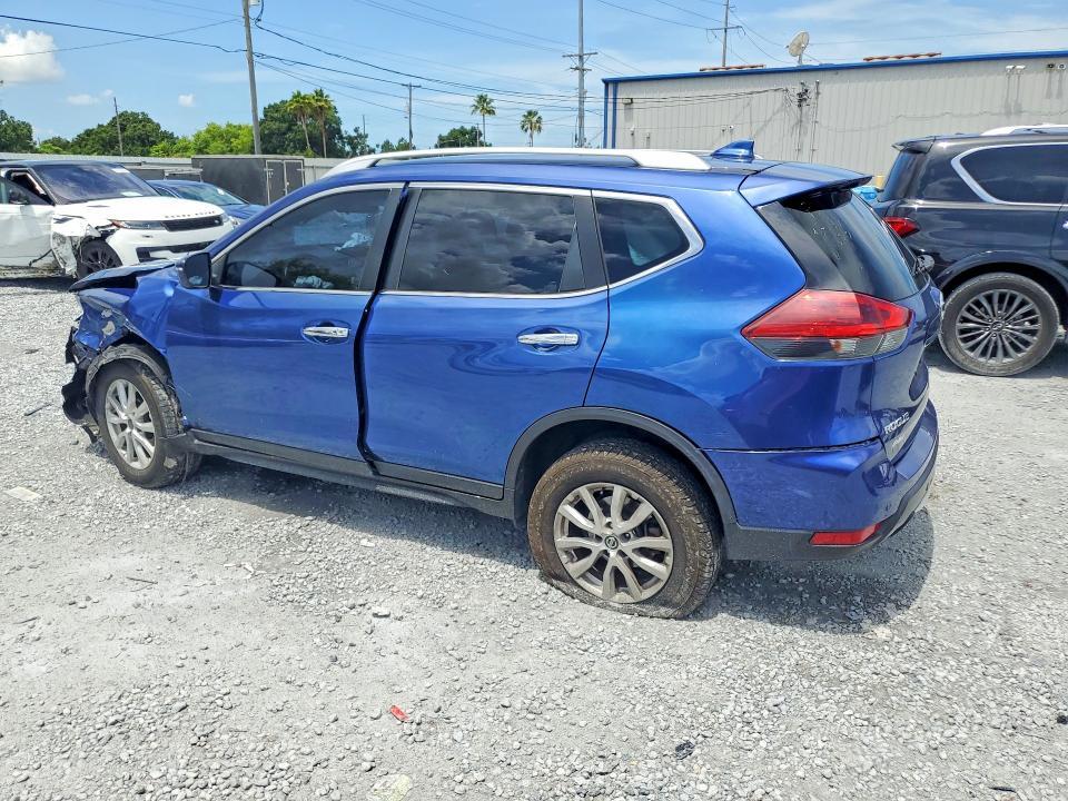 2020 Nissan Rogue sv