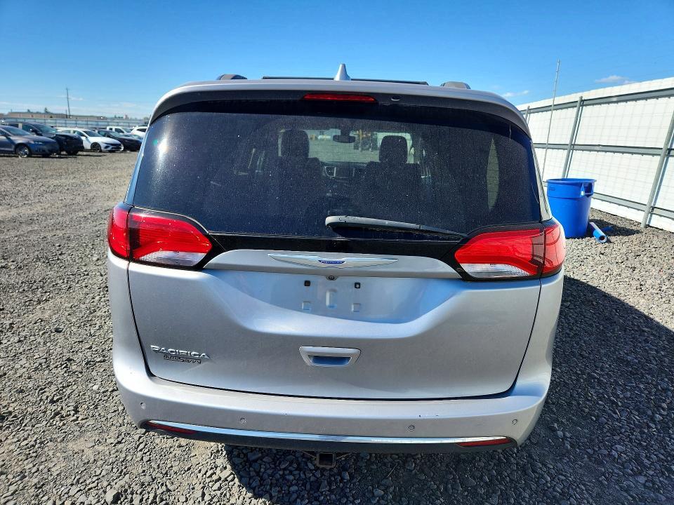 2019 Chrysler Pacifica Touring l