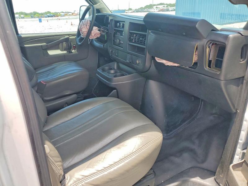 2017 Chevrolet Express G2500