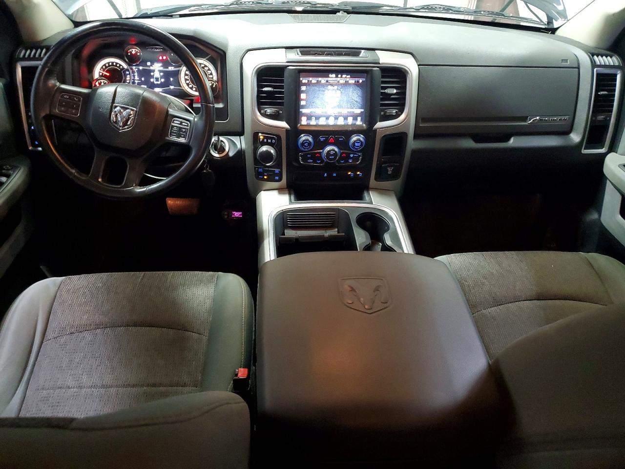 2017 Dodge RAM 1500 SLT