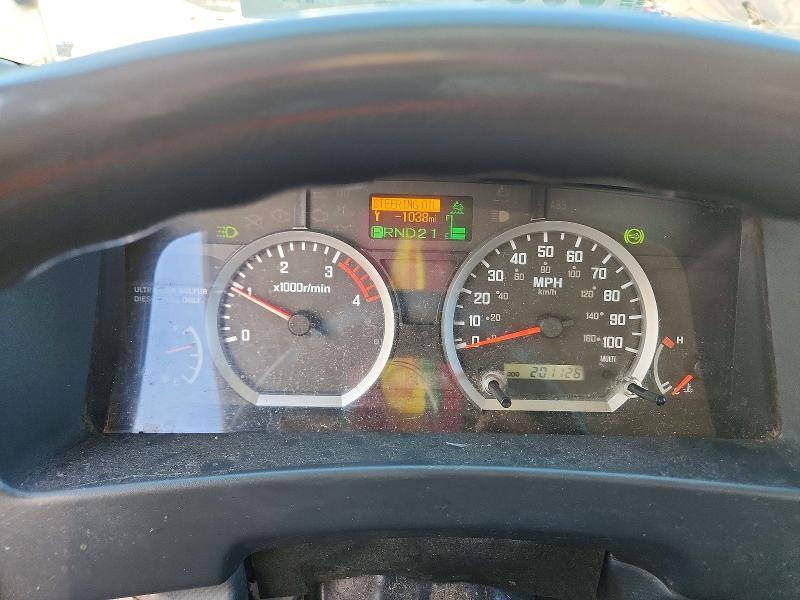 2015 Isuzu Nrr box Truck