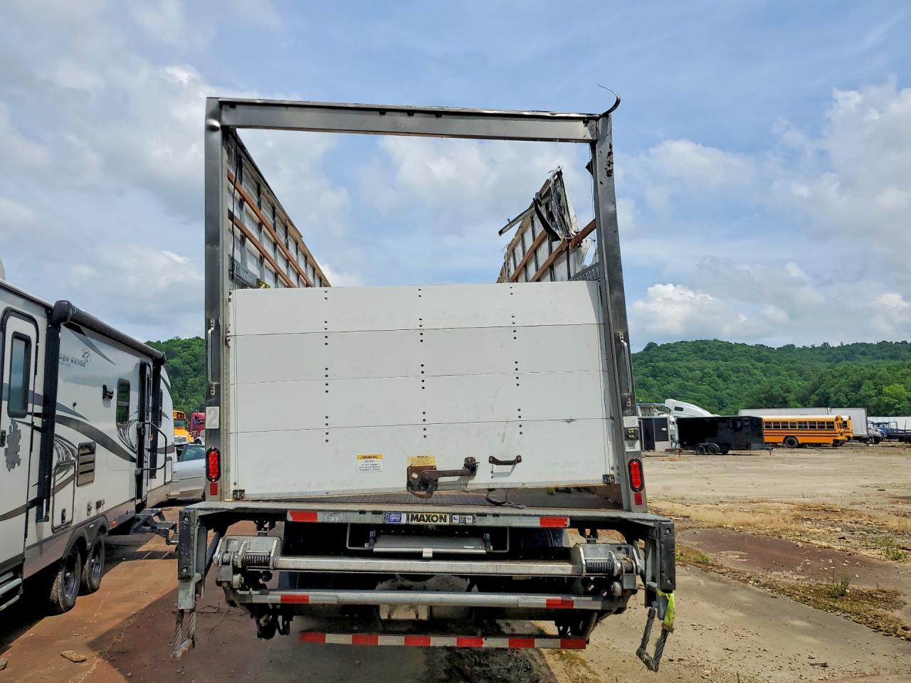 2022 Frht - Freightliner 2022 Freightliner Business Class M2 BOX Truck