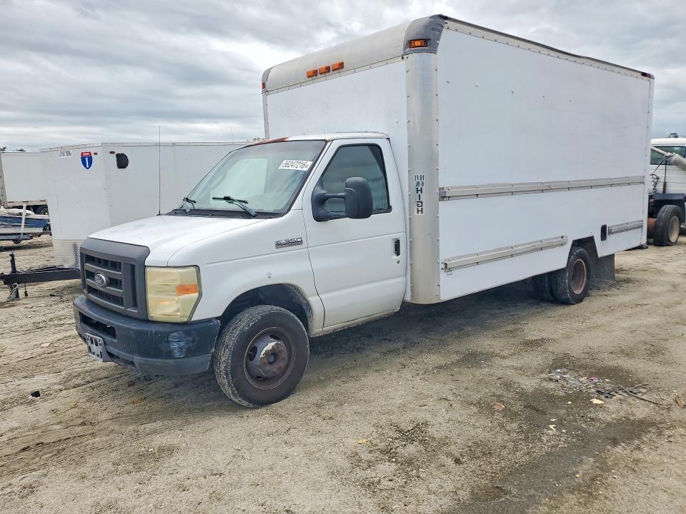 2008 Ford Econoline E350 Super Duty Cutaway Van