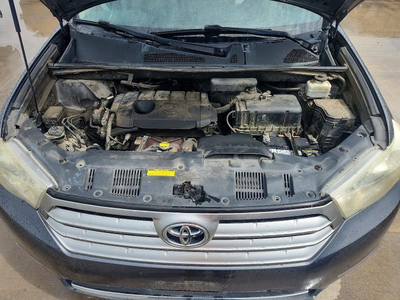 2011 Toyota Highlander Base