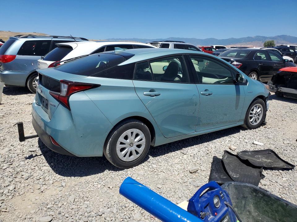 2019 Toyota Prius le