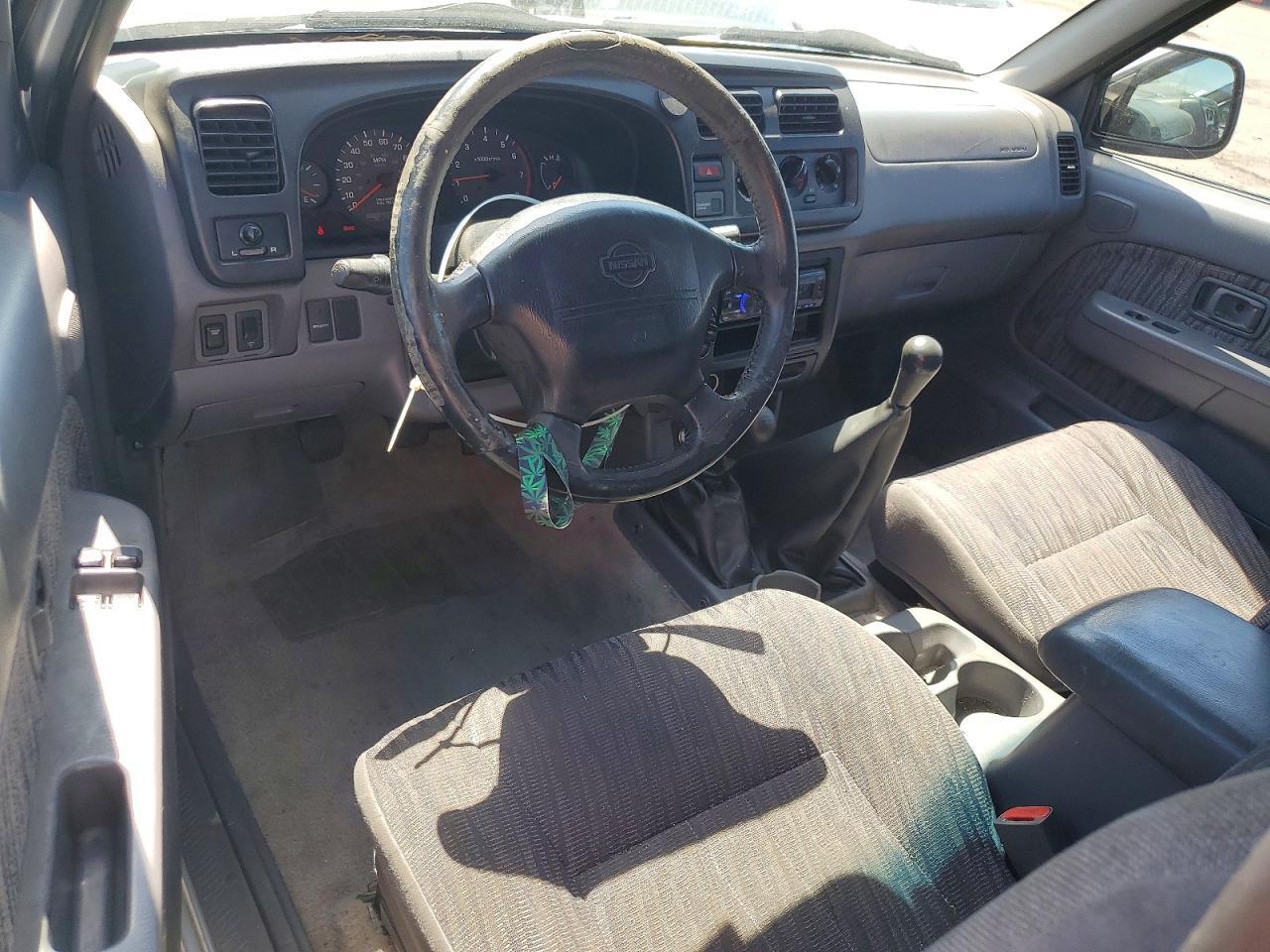 2000 Nissan Frontier XE-V6