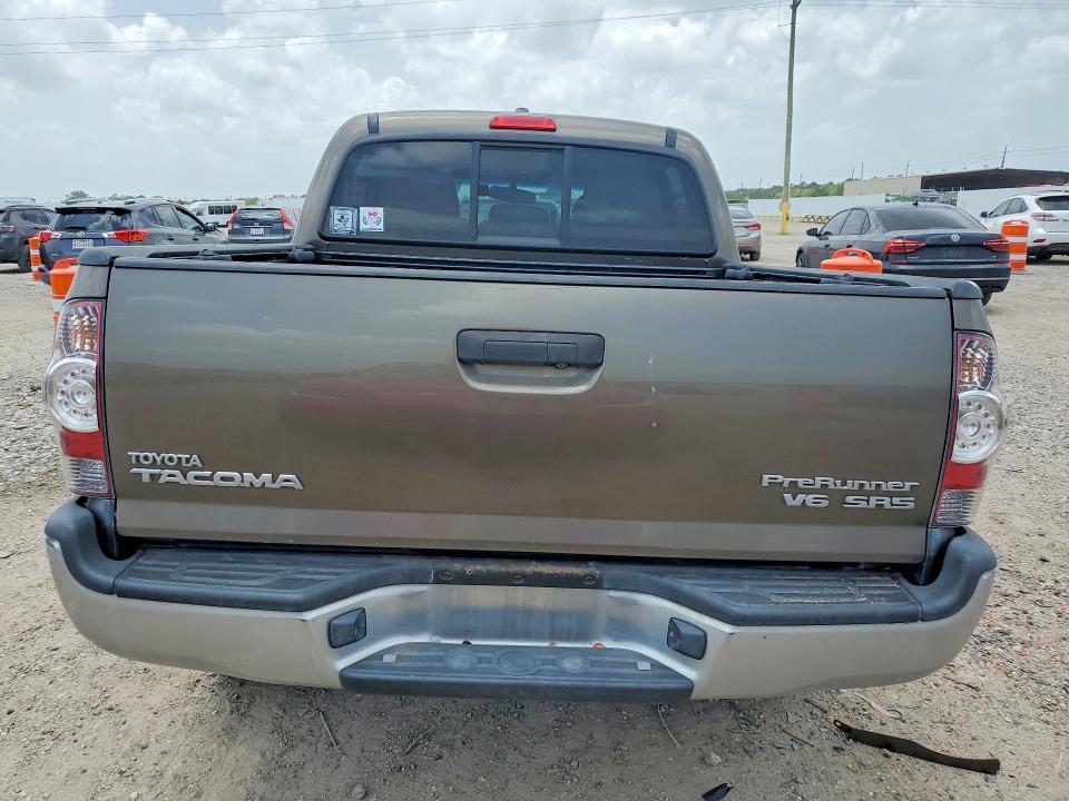 2011 Toyota Tacoma Double cab Prerunner