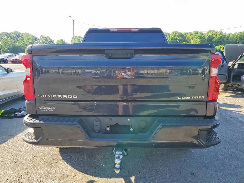 2022 Chevrolet Silverado K1500 Custom