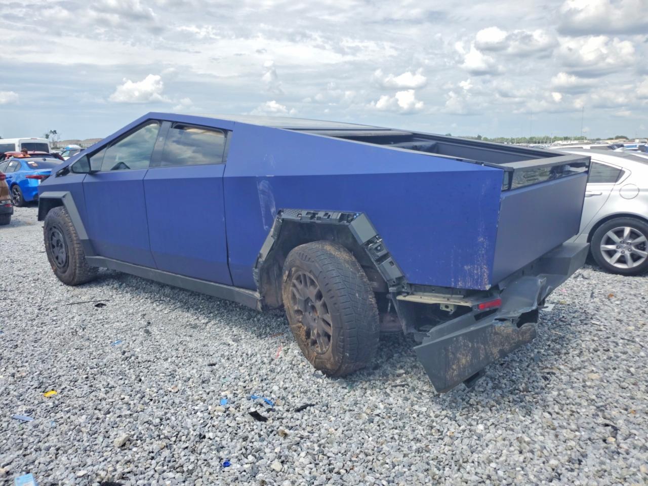 2024 Tesla Cybertruck