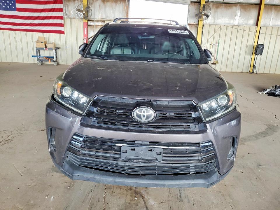 2019 Toyota Highlander se
