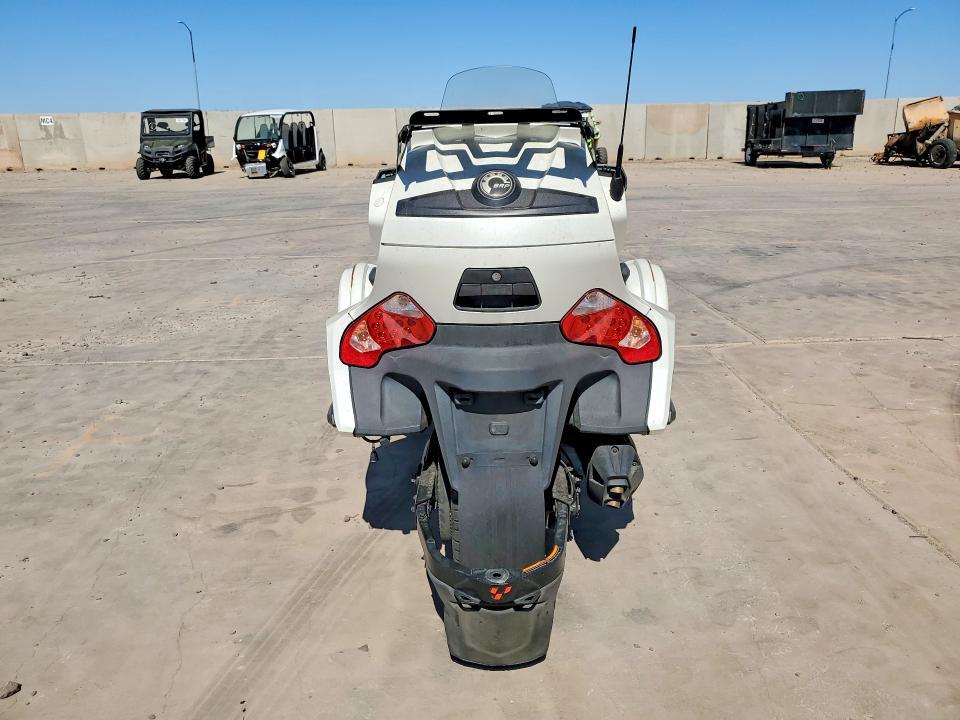 2018 Can-Am Spyder Roadster RT