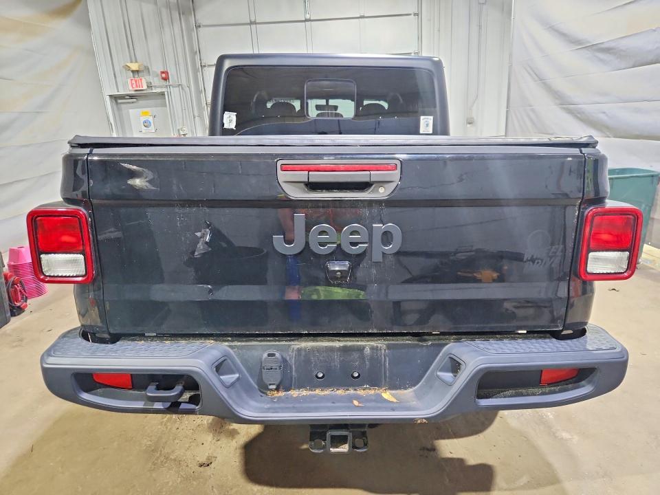 2022 Jeep Gladiator Sport