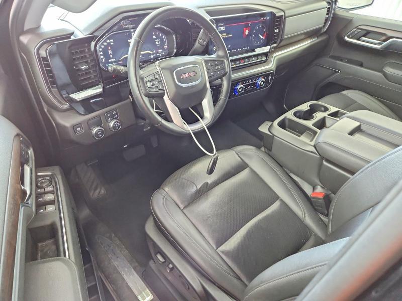 2025 GMC Sierra C1500 SLT
